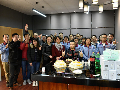 哈密瓜视频APP下载老司机苹果2018年公司员工生日会